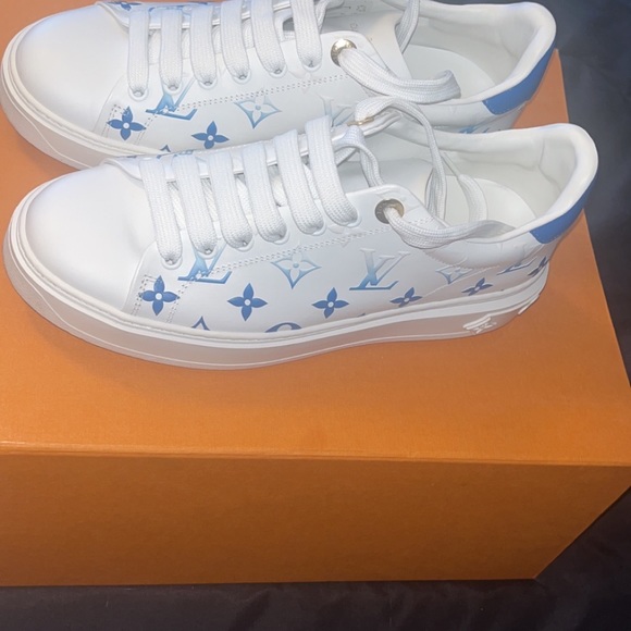 Louis Vuitton sneakers - Picture 4 of 4